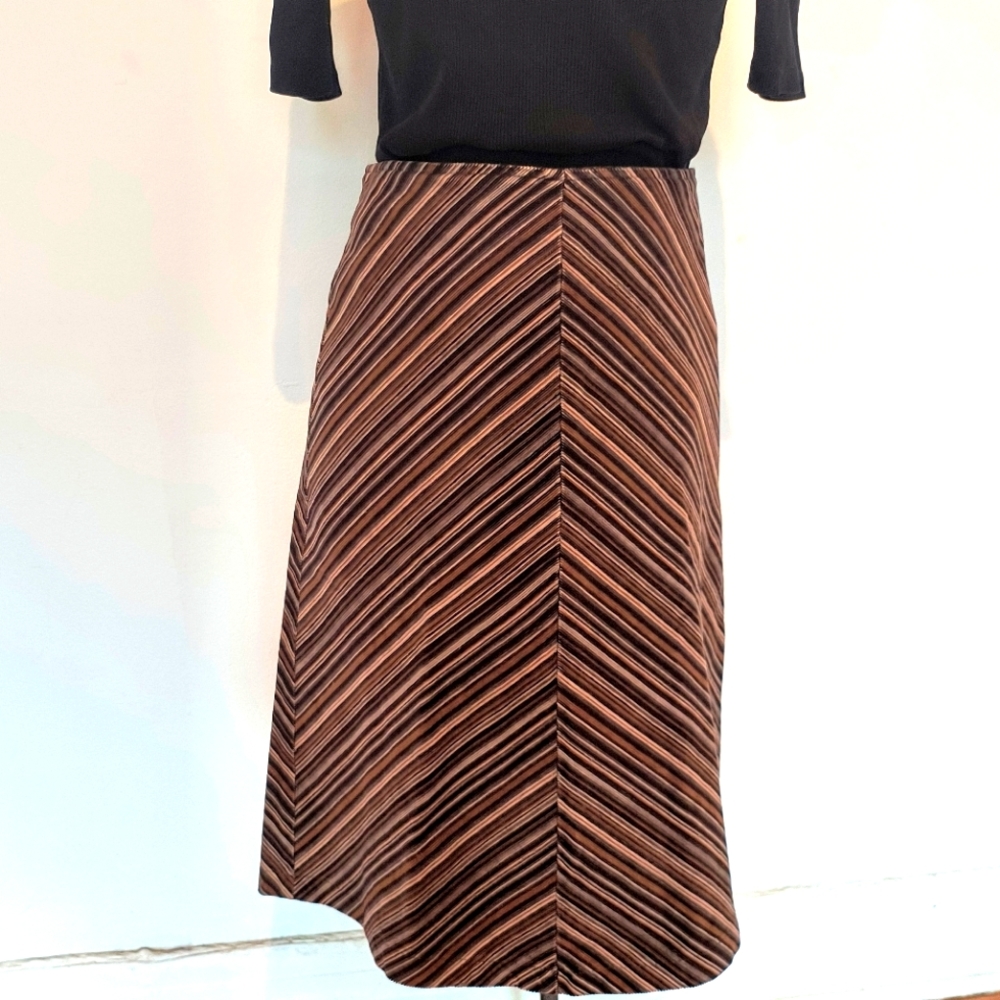 Retro Chevron stripes corduroy skirt